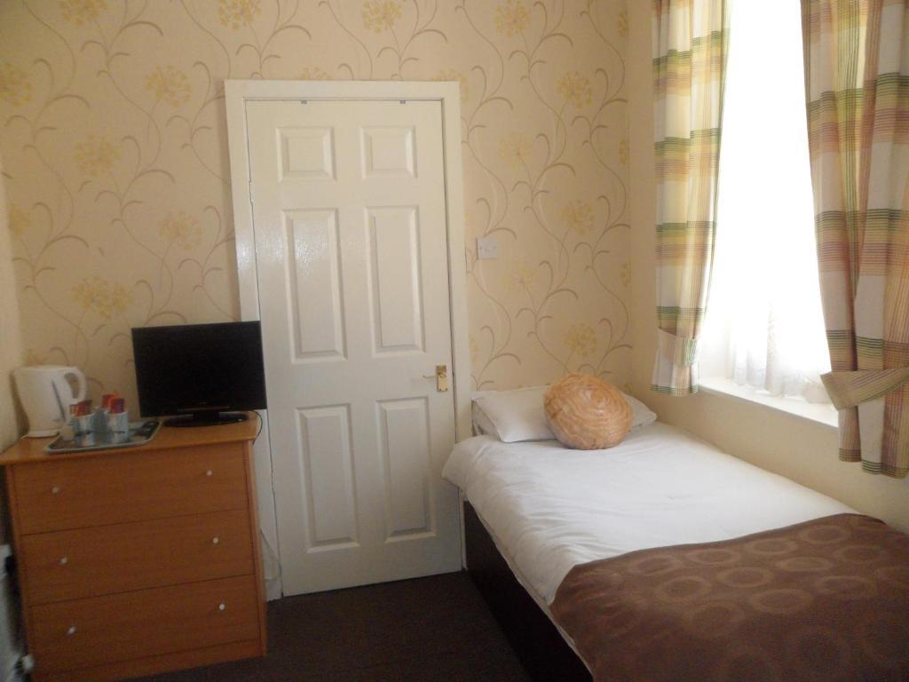 Stay At 25 Blackpool Room photo